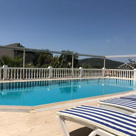 Villa Leytur *